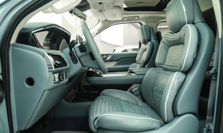 LINCOLN NAVIGATOR PRESIDENTIAL