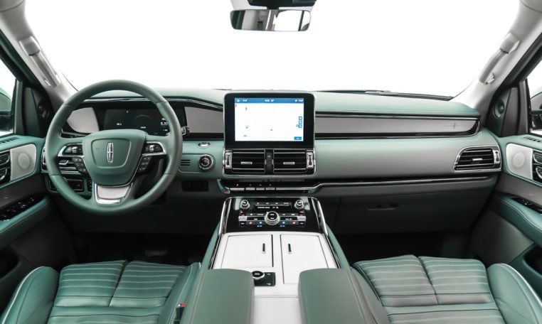 LINCOLN NAVIGATOR PRESIDENTIAL