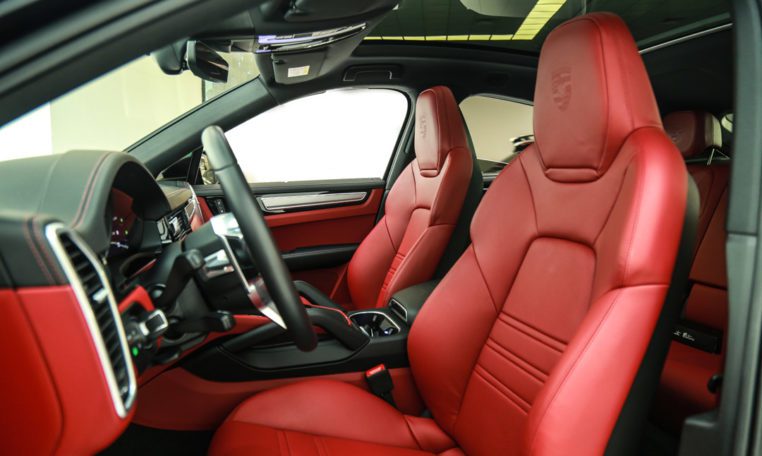 PORSCHE CAYENNE PLATINUM EDITION