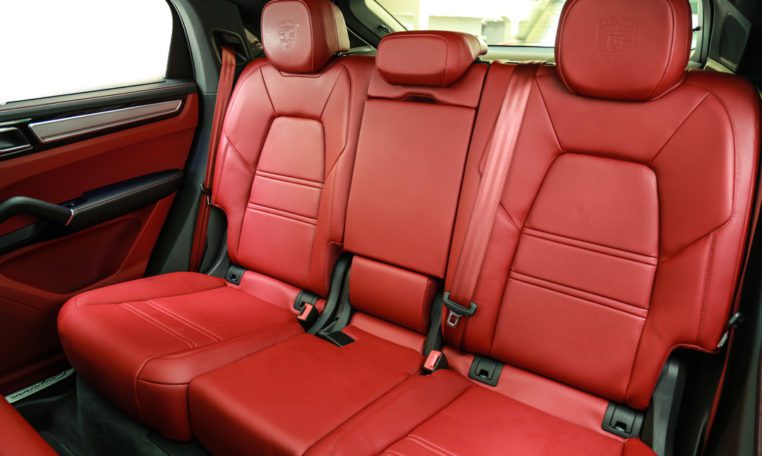 PORSCHE CAYENNE PLATINUM EDITION