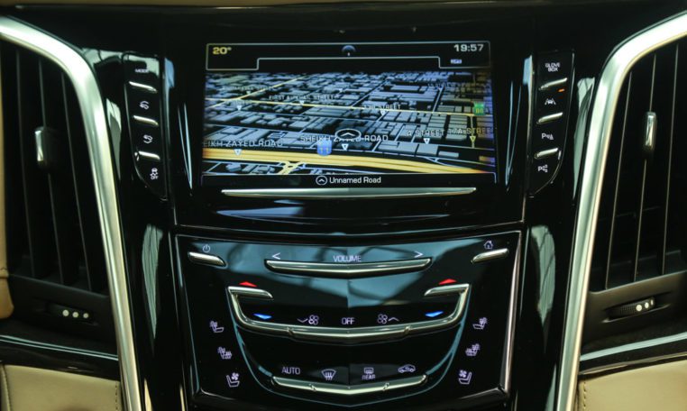 CADILLAC ESCALADE PLATINUM