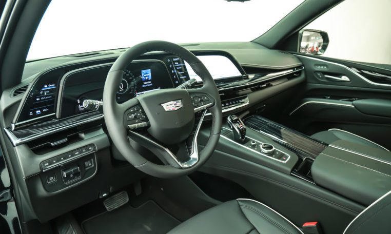 CADILLAC ESCALADE 600 – SPORT