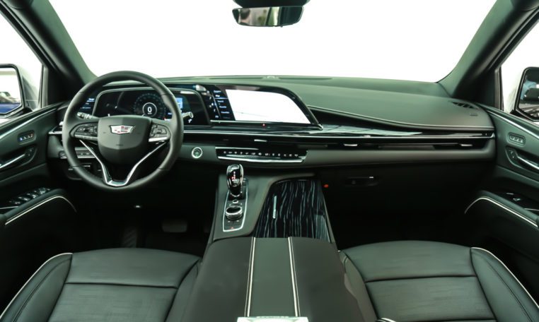 CADILLAC ESCALADE 600 – SPORT