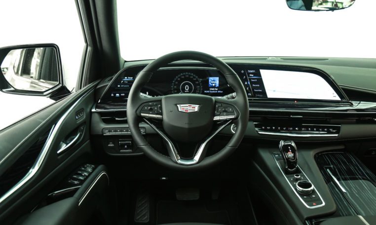 CADILLAC ESCALADE 600 – SPORT