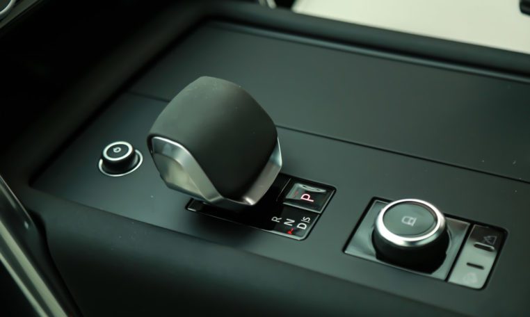 LAND ROVER DISCOVERY SI6 SE P360