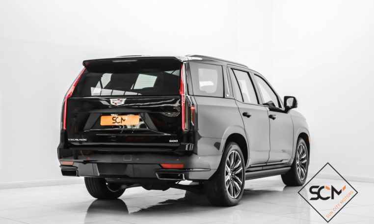 CADILLAC ESCALADE 600 – SPORT