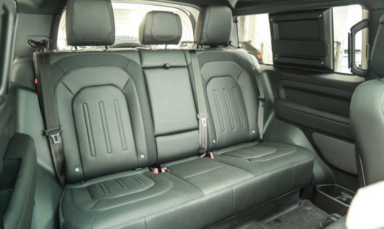 LAND ROVER DEFENDER P400 90 X-DYNAMIC