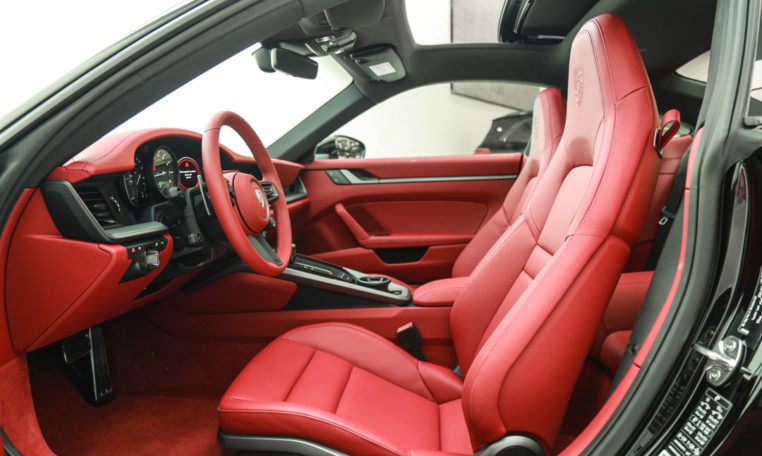 PORSCHE 911 CARRERA COUPE