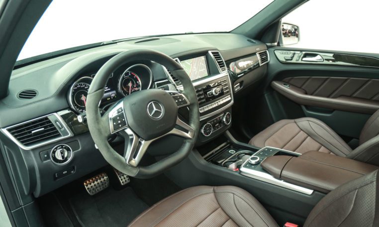 MERCEDES ML63 ///AMG