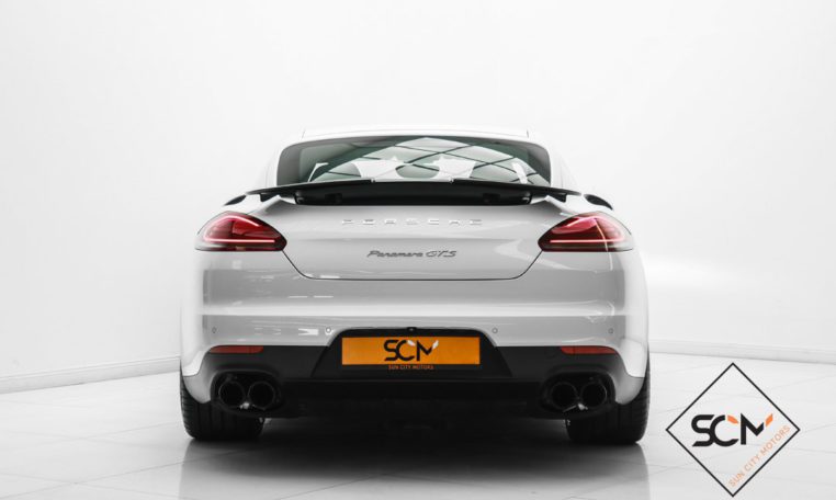 PORSCHE PANAMERA GTS