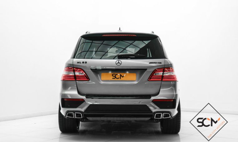 MERCEDES ML63 ///AMG