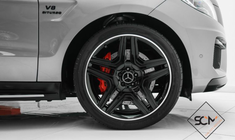 MERCEDES ML63 ///AMG