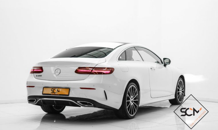 MERCEDES E200 COUPE