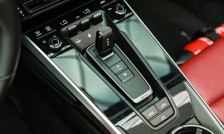 PORSCHE 911 CARRERA – S