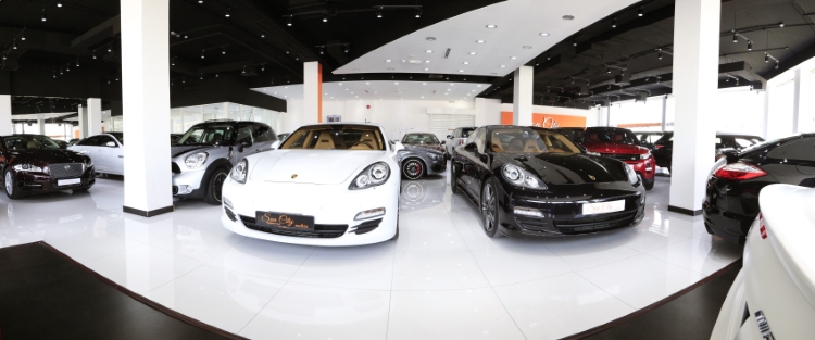 Are You Looking for a Luxury Cars Showroom in Dubai?