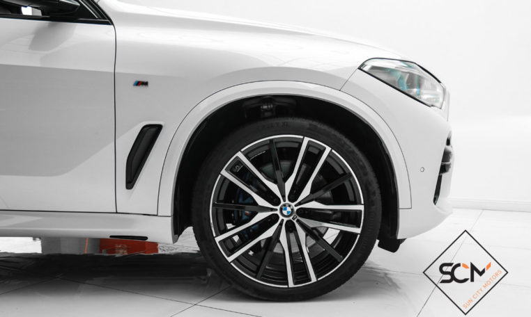 BMW X5 M50i M PERFORMANCE