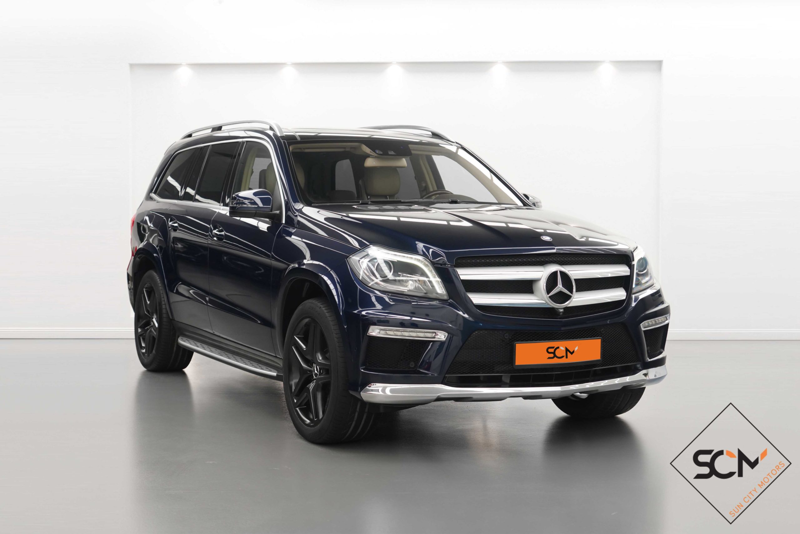 Mercedes-Benz-GL-CLass