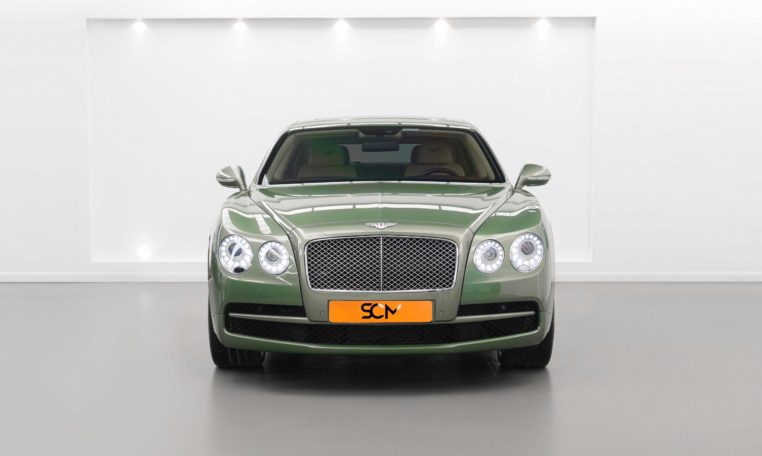 BENTLEY FLYING SPUR V8