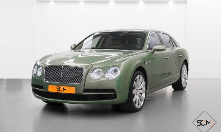 BENTLEY FLYING SPUR V8