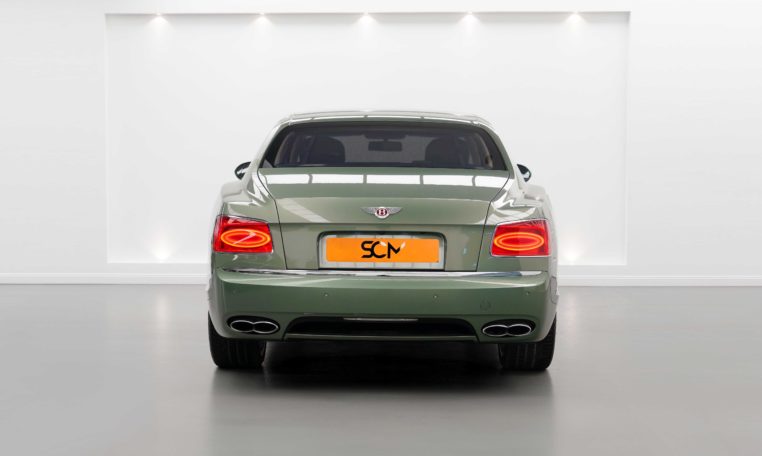 BENTLEY FLYING SPUR V8